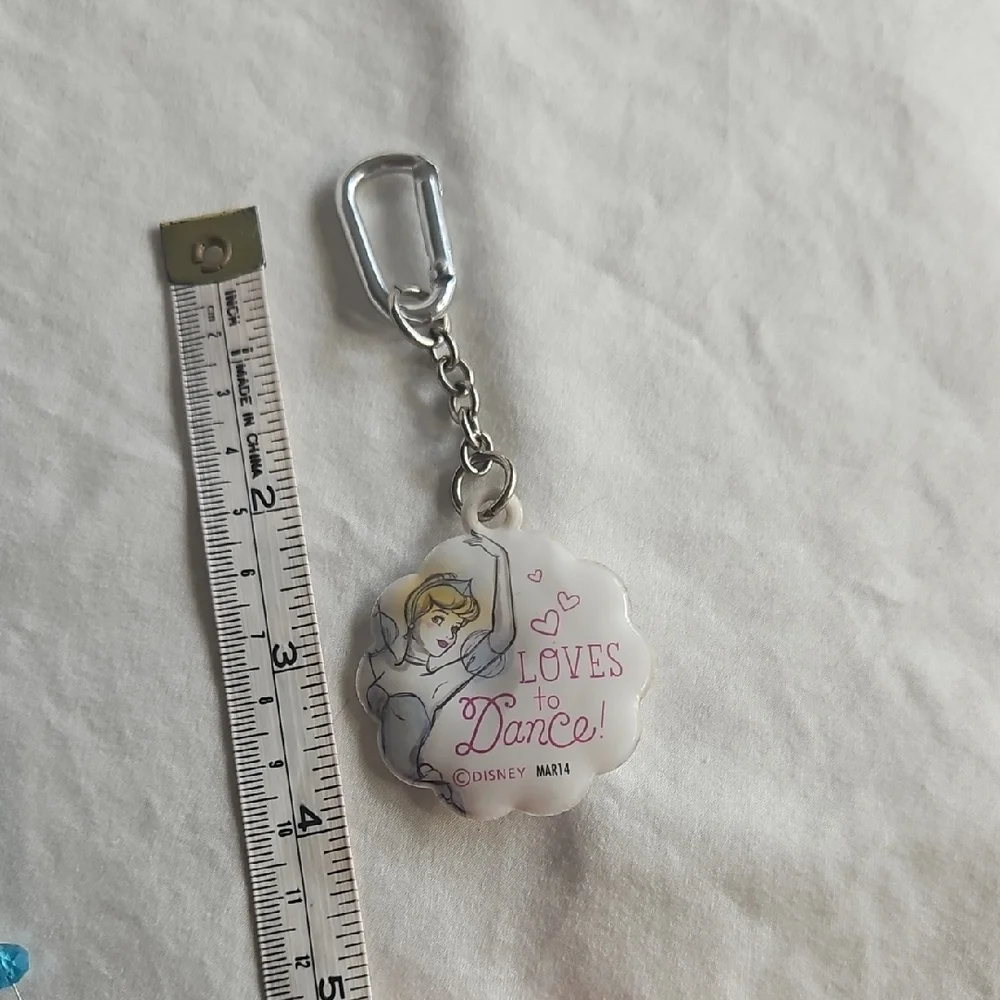 Disney Loves to Dance Keychain Aristocrats